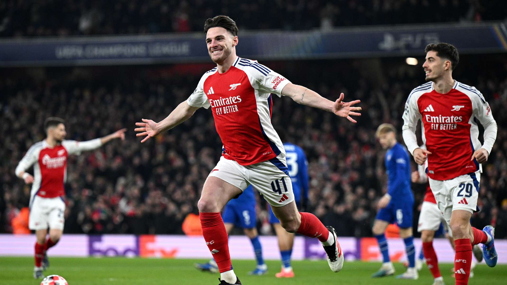 瓦拉内合约明夏到期或将自由离队前往沙特踢球